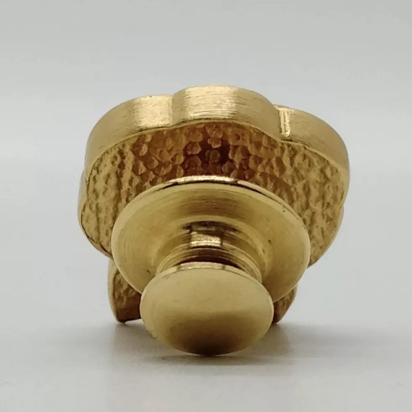 CHANEL Black and Gold Camilla Brooch/Pin - Picture 4 of 8